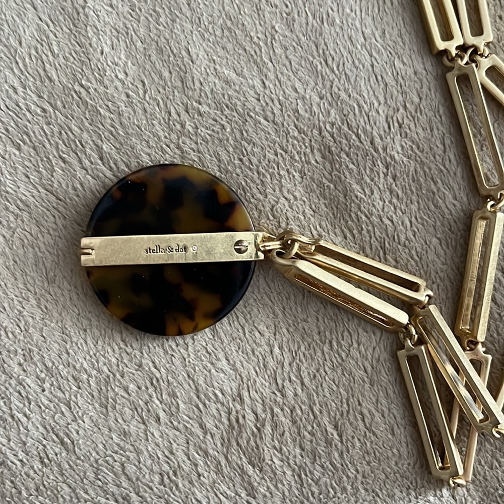 Tortoise necklace - Picture 4 of 4